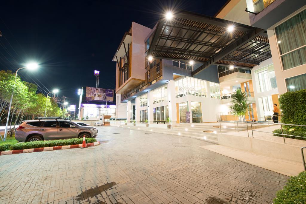 Grand Vista Hotel Chiangrai Chiang Rai Exterior foto